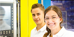 [Translate to Englisch:] Absolventen & Berufserfahrene